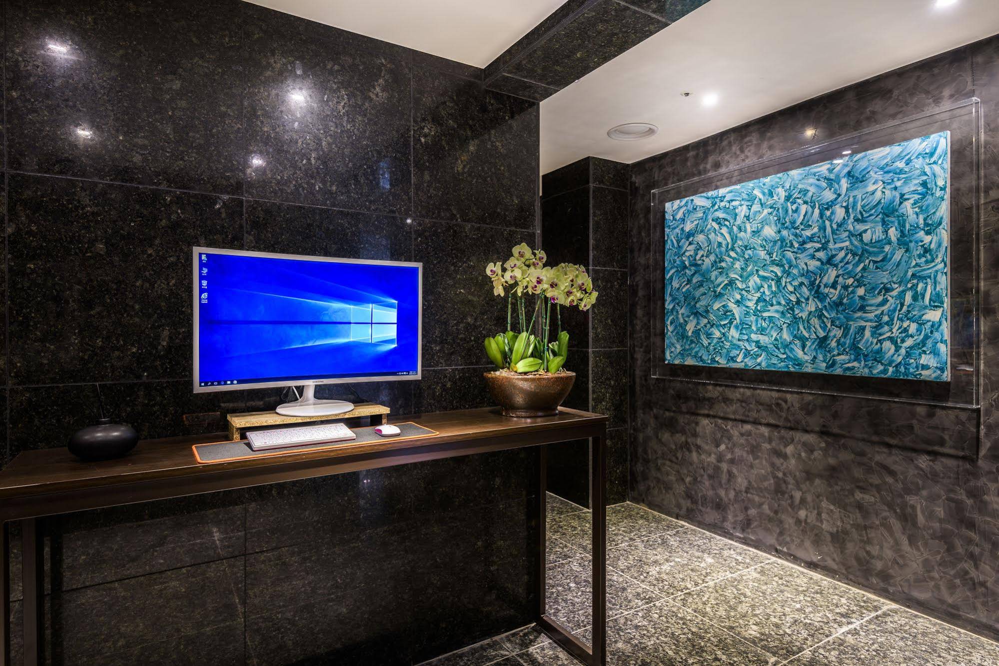 Augila Hotel Jeju Oceano Suites