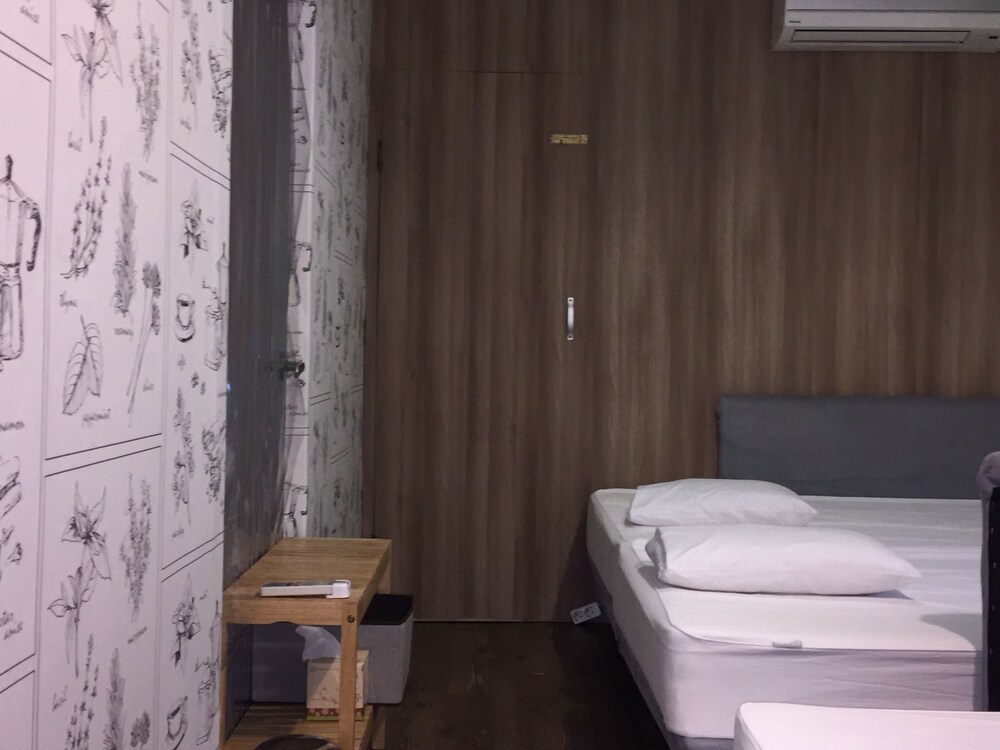 Backpackers in Jeju City Center