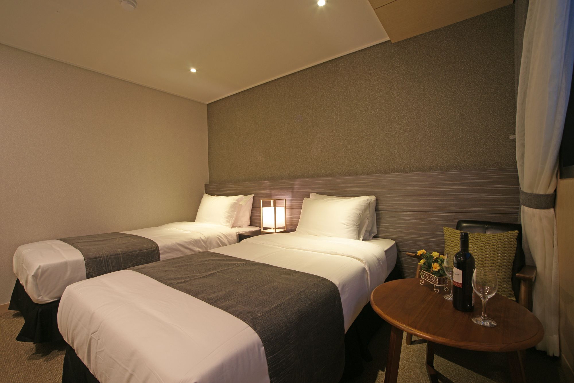 Benikea I Jin Hotel