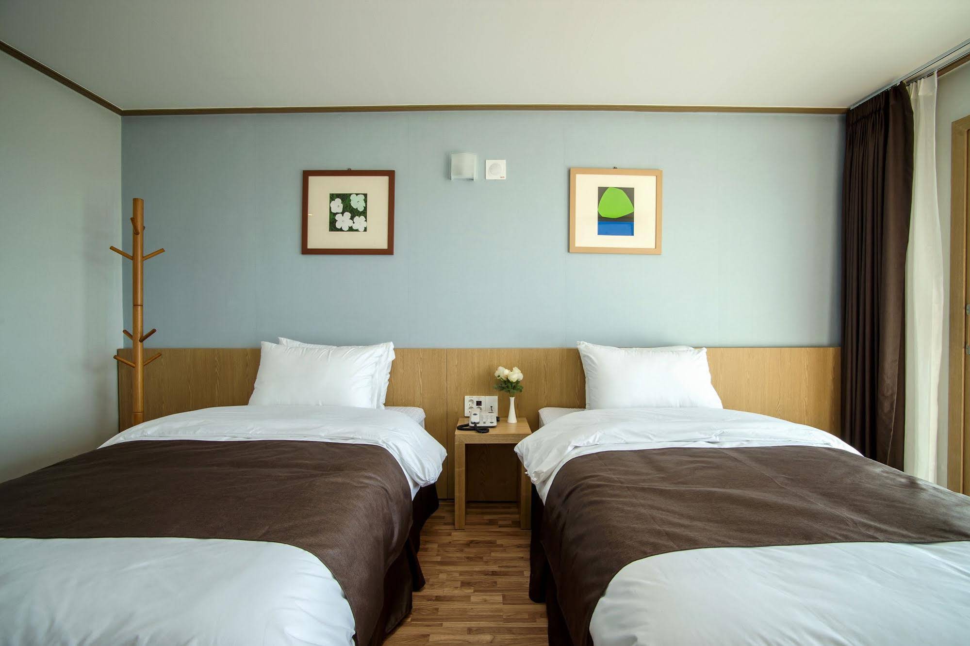 Blue Hawaii Hotel