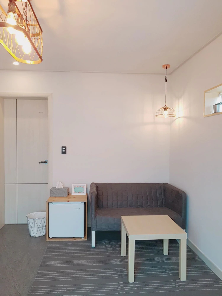 Bombom Guesthouse