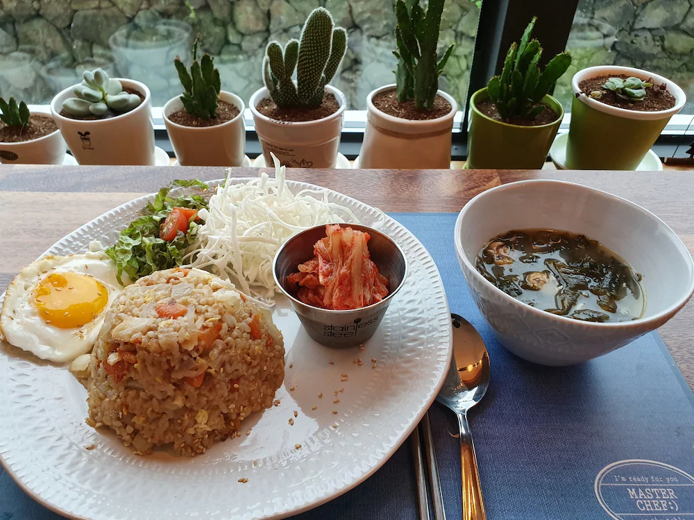Bombom Guesthouse