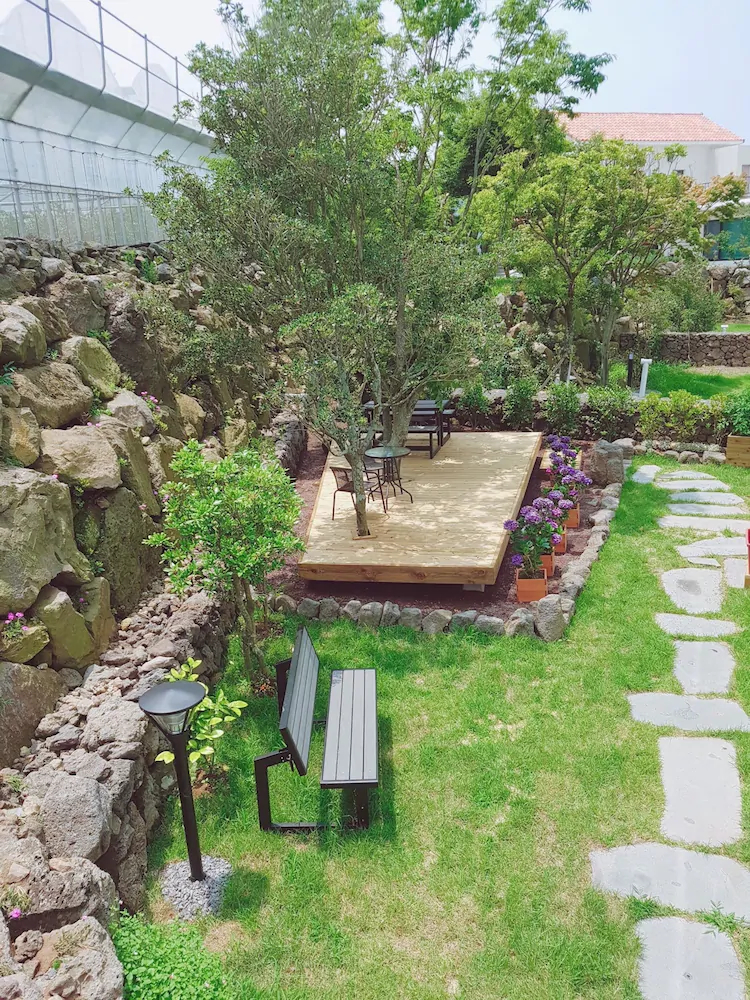 Bombom Guesthouse