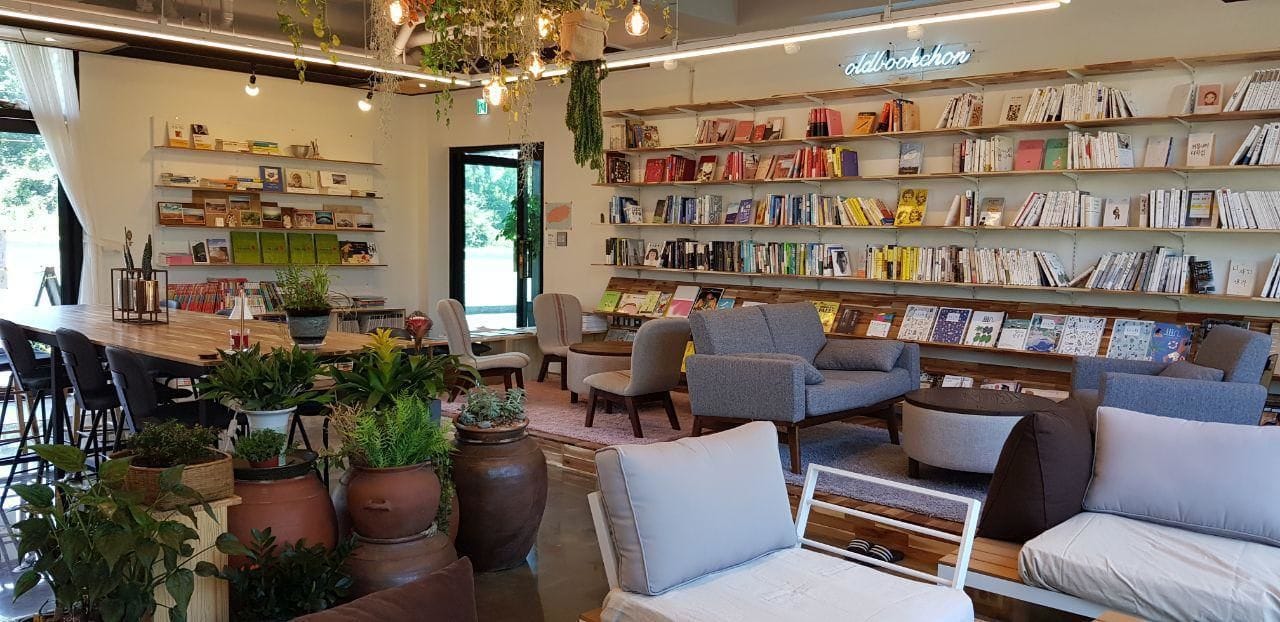 Bookchon Place
