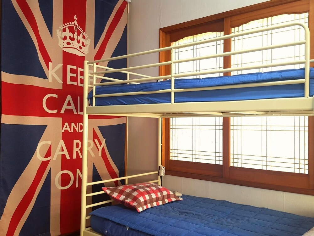 Captain Jeju Guesthouse Hostel