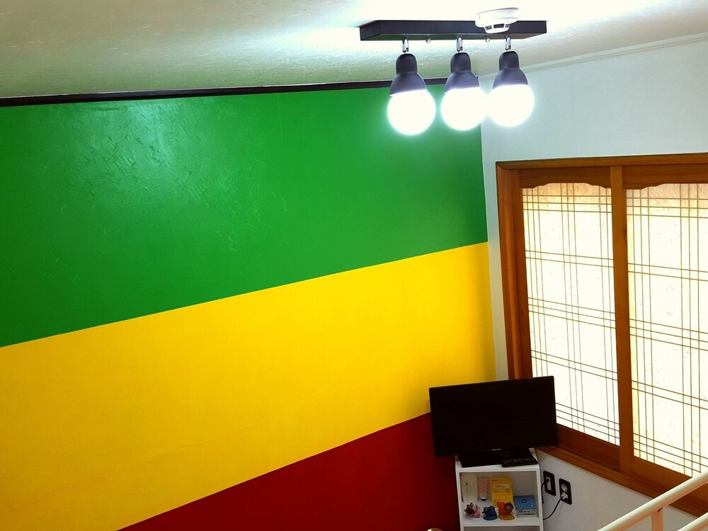 Captain Jeju Guesthouse Hostel