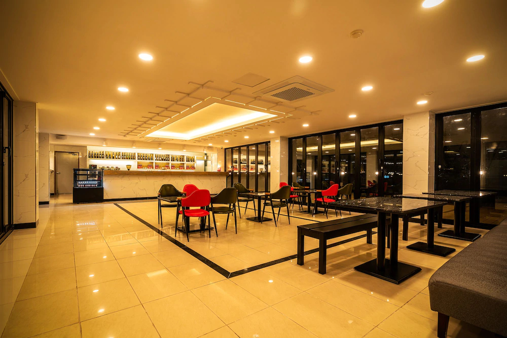 Cocoon Hotel