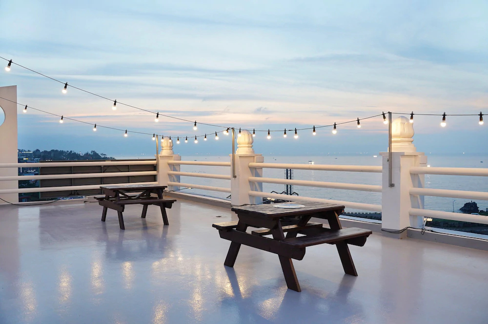 Cocoon Hotel