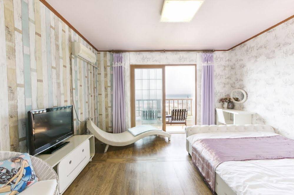 Degabeach Pension
