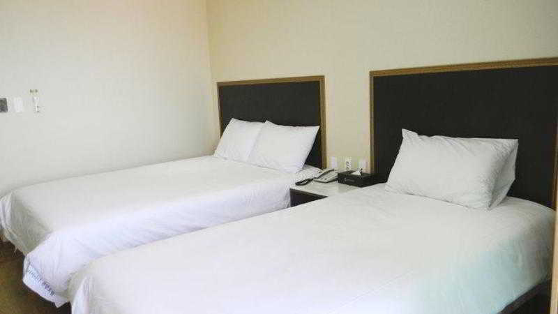 Sims Hotel