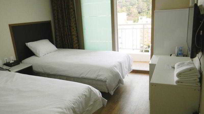 Sims Hotel