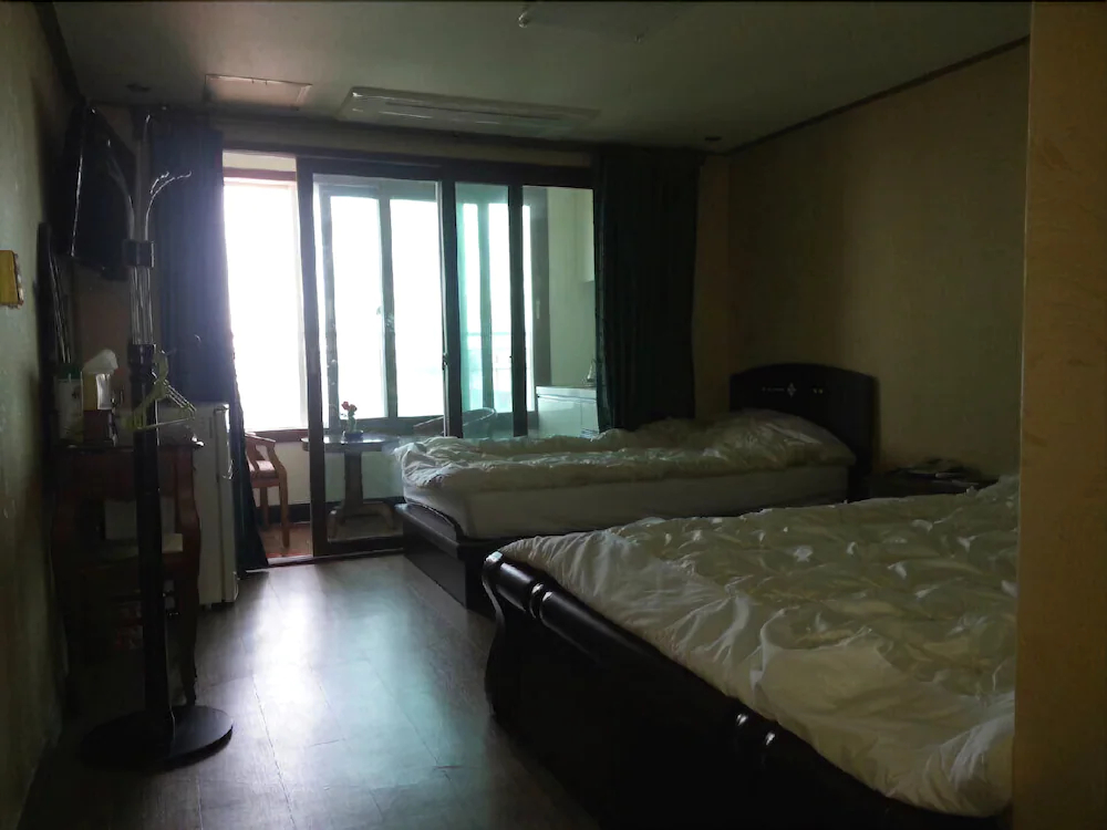 Eden Hostel