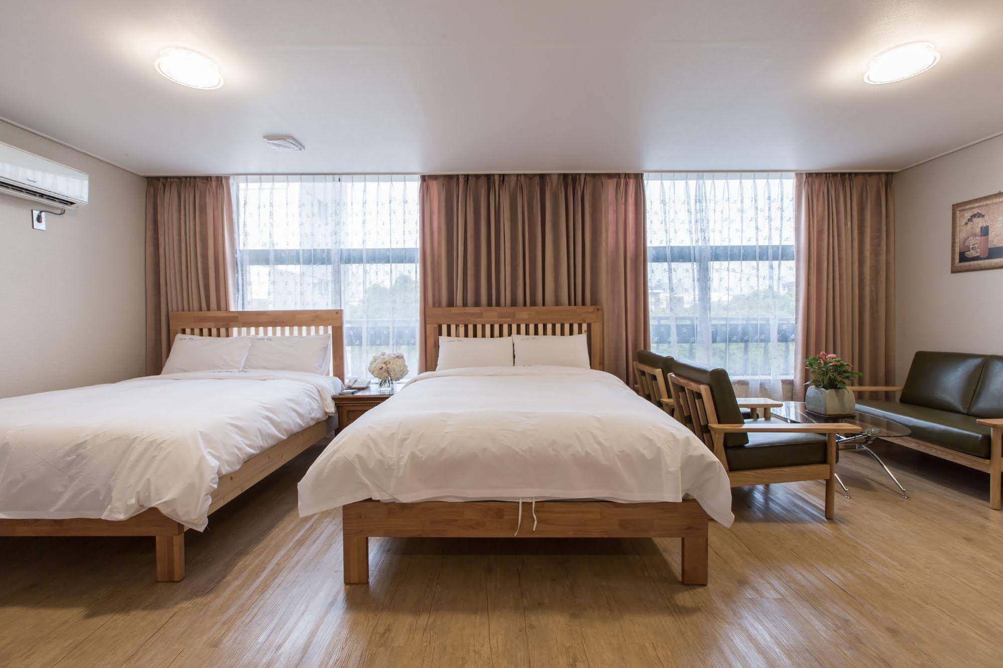 Elin Hotel