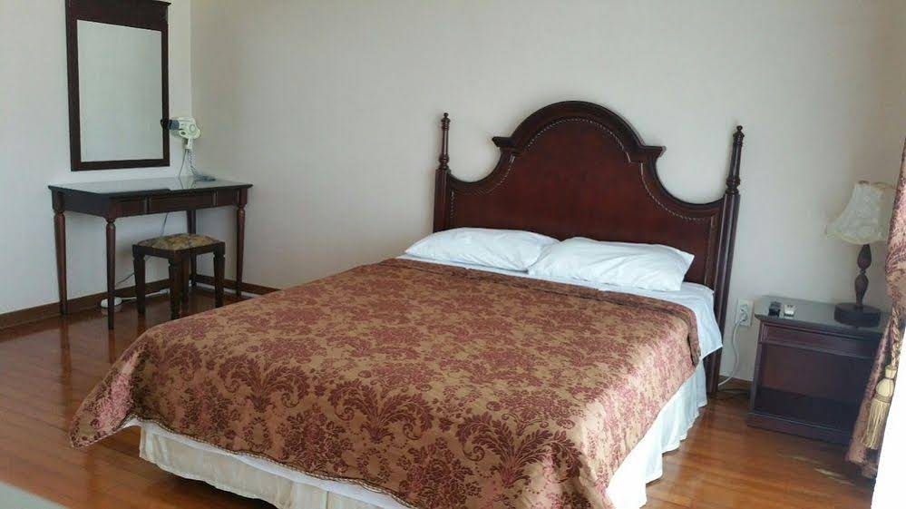 Flora Pension