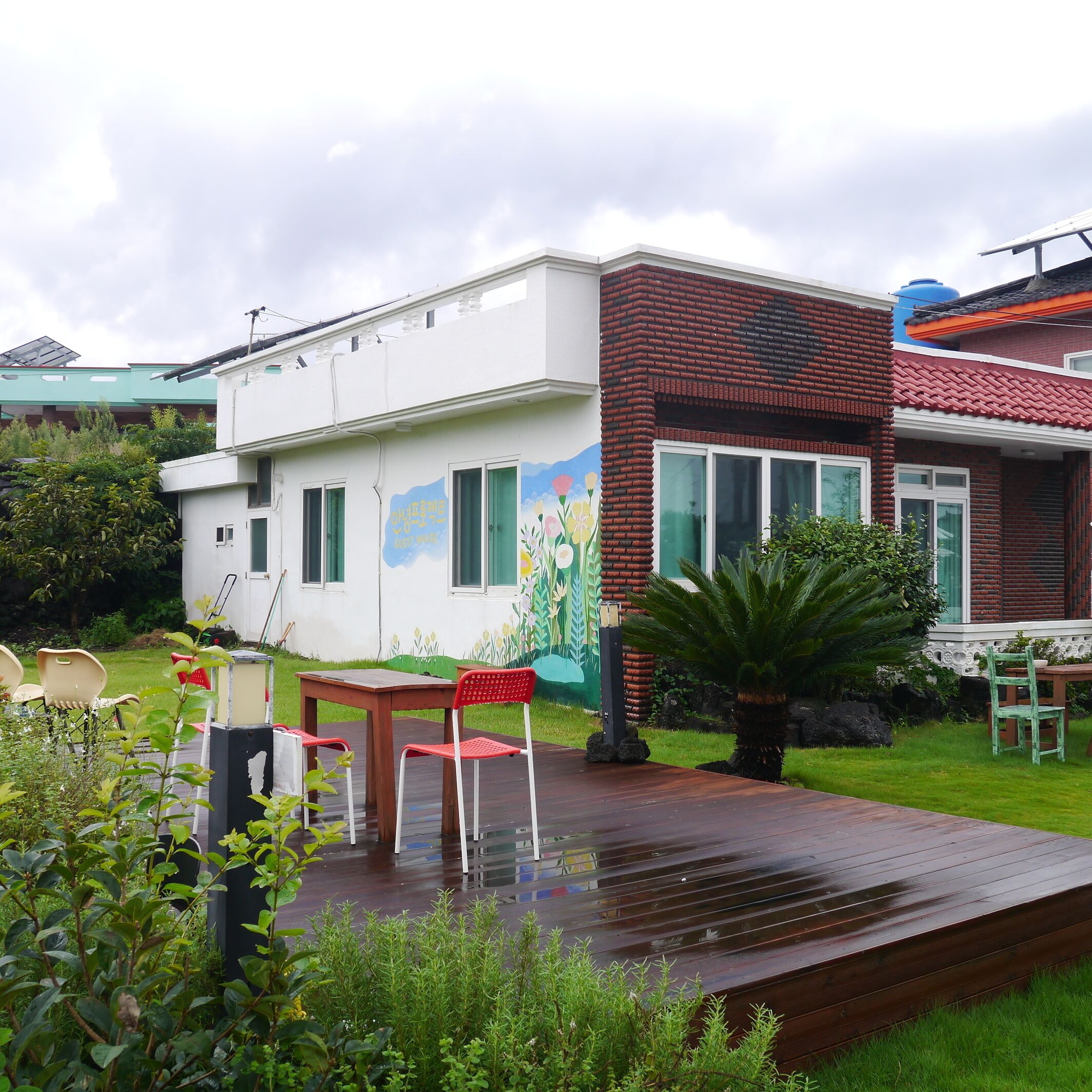Hello Project Guesthouse - Hostel