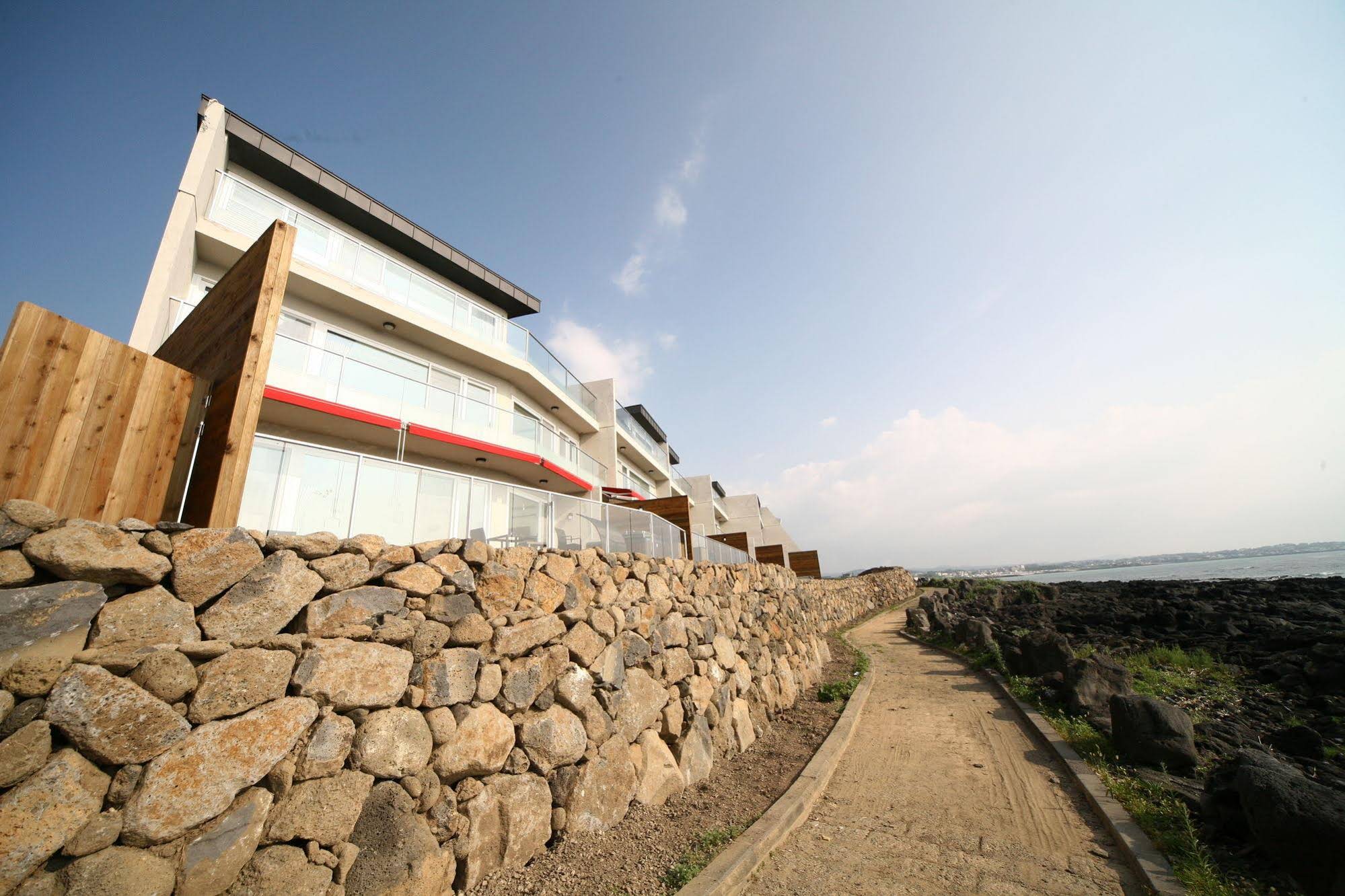 Hi Class Jeju