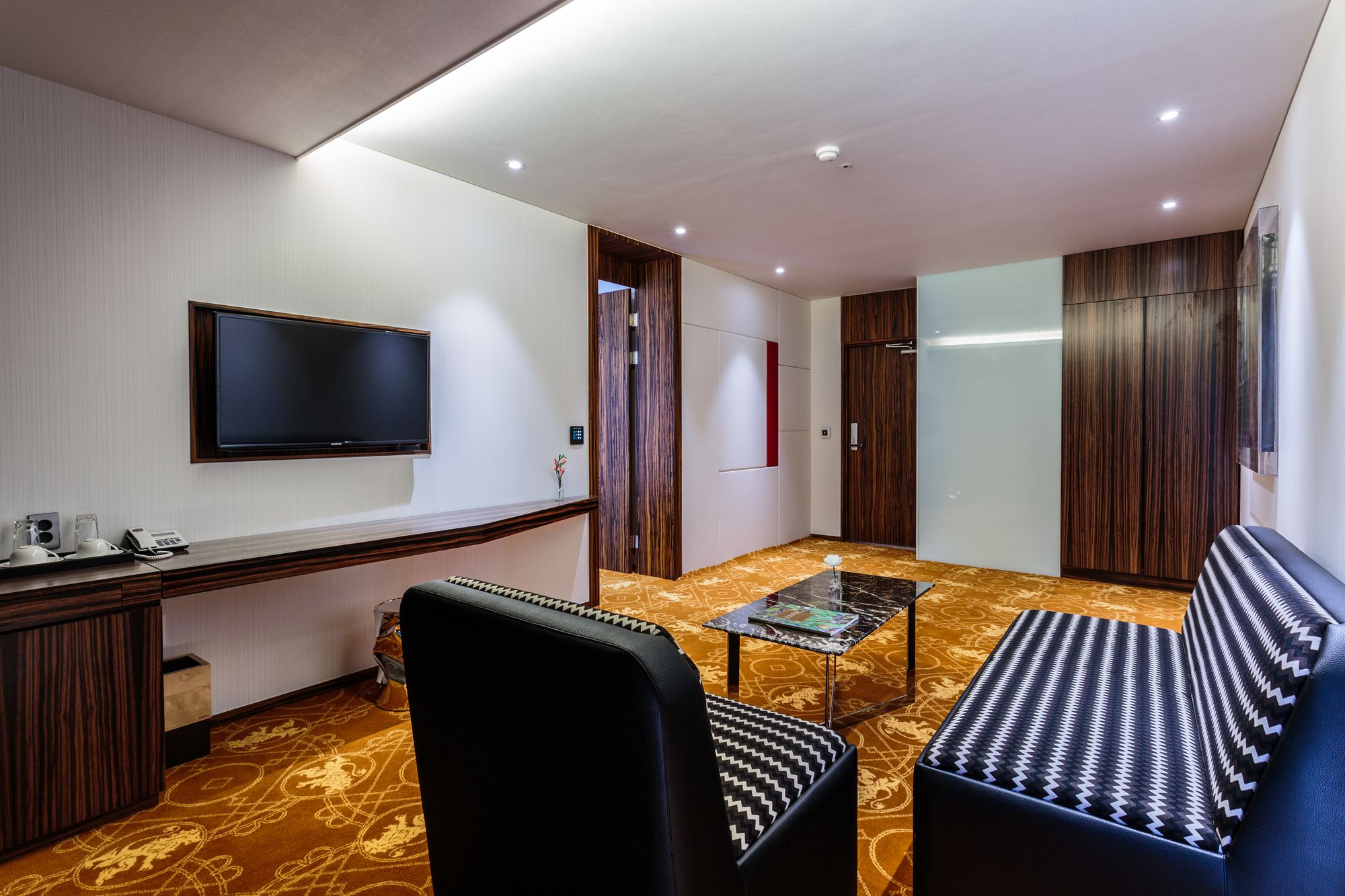 Hotel Leo
