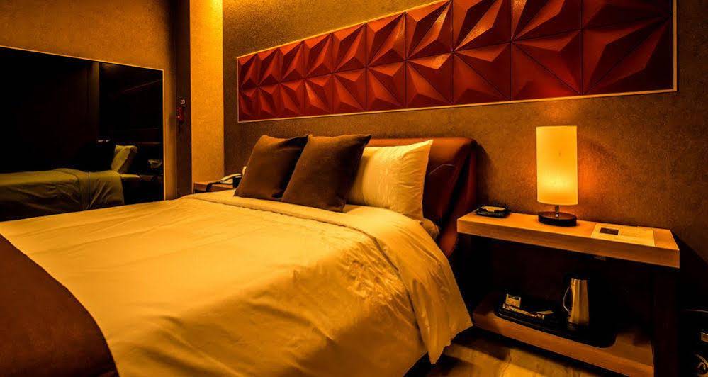 Hotel M