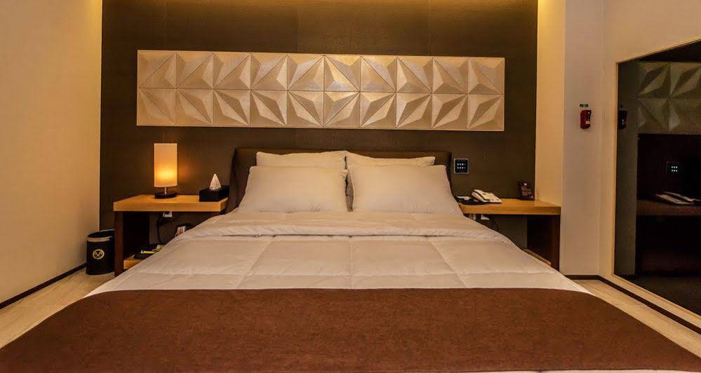 Hotel M