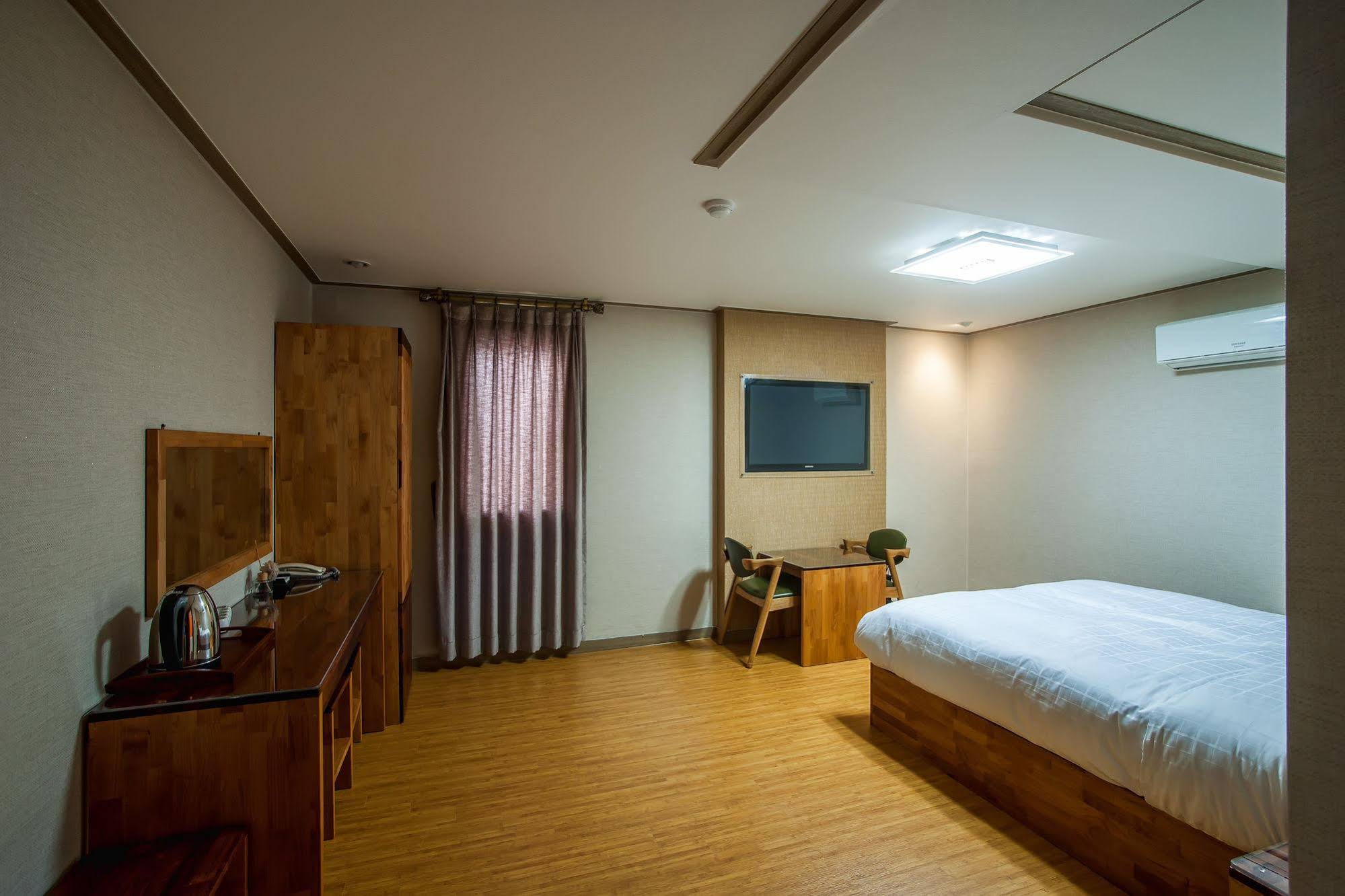 Hotel Maple