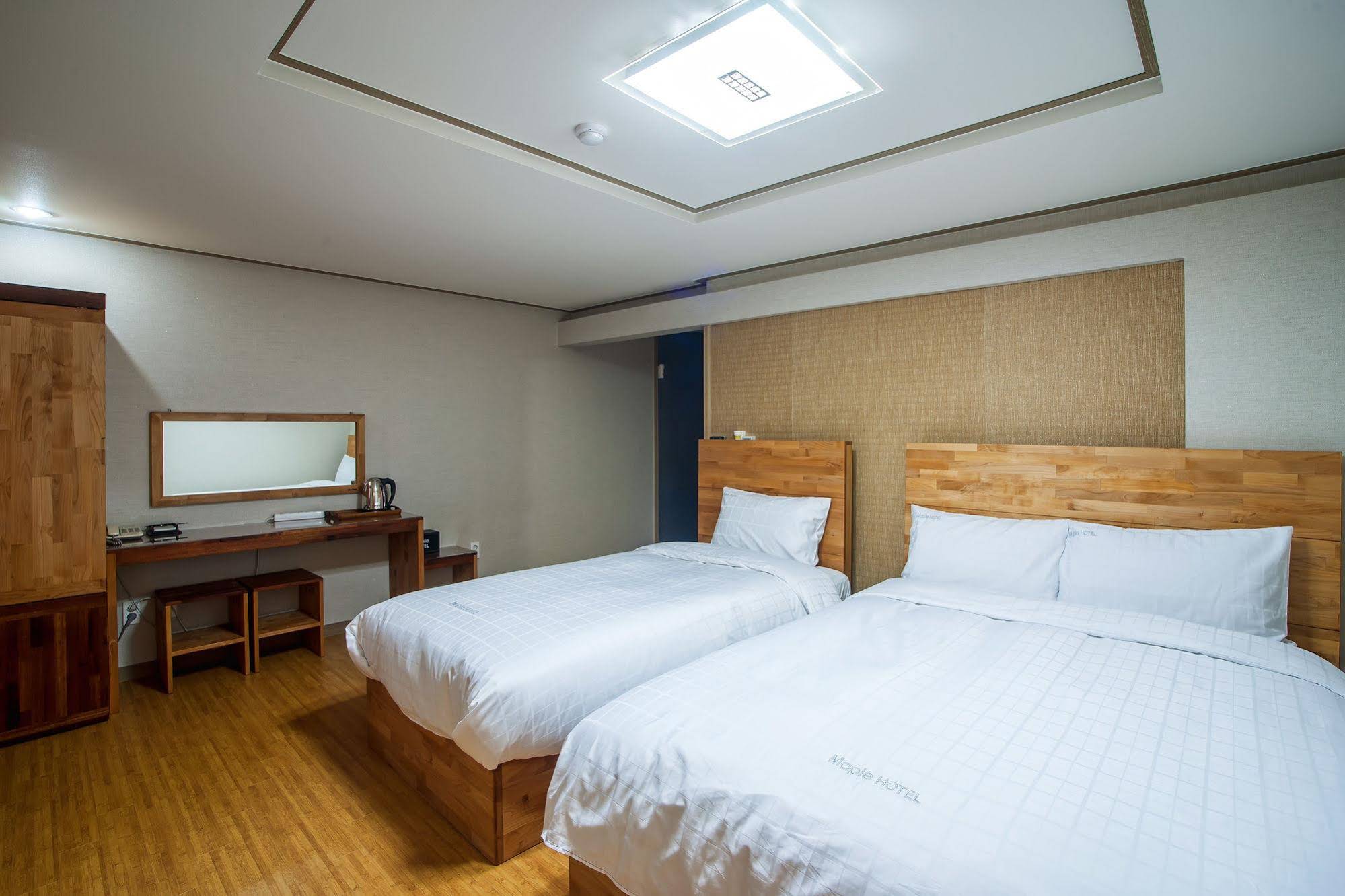 Hotel Maple
