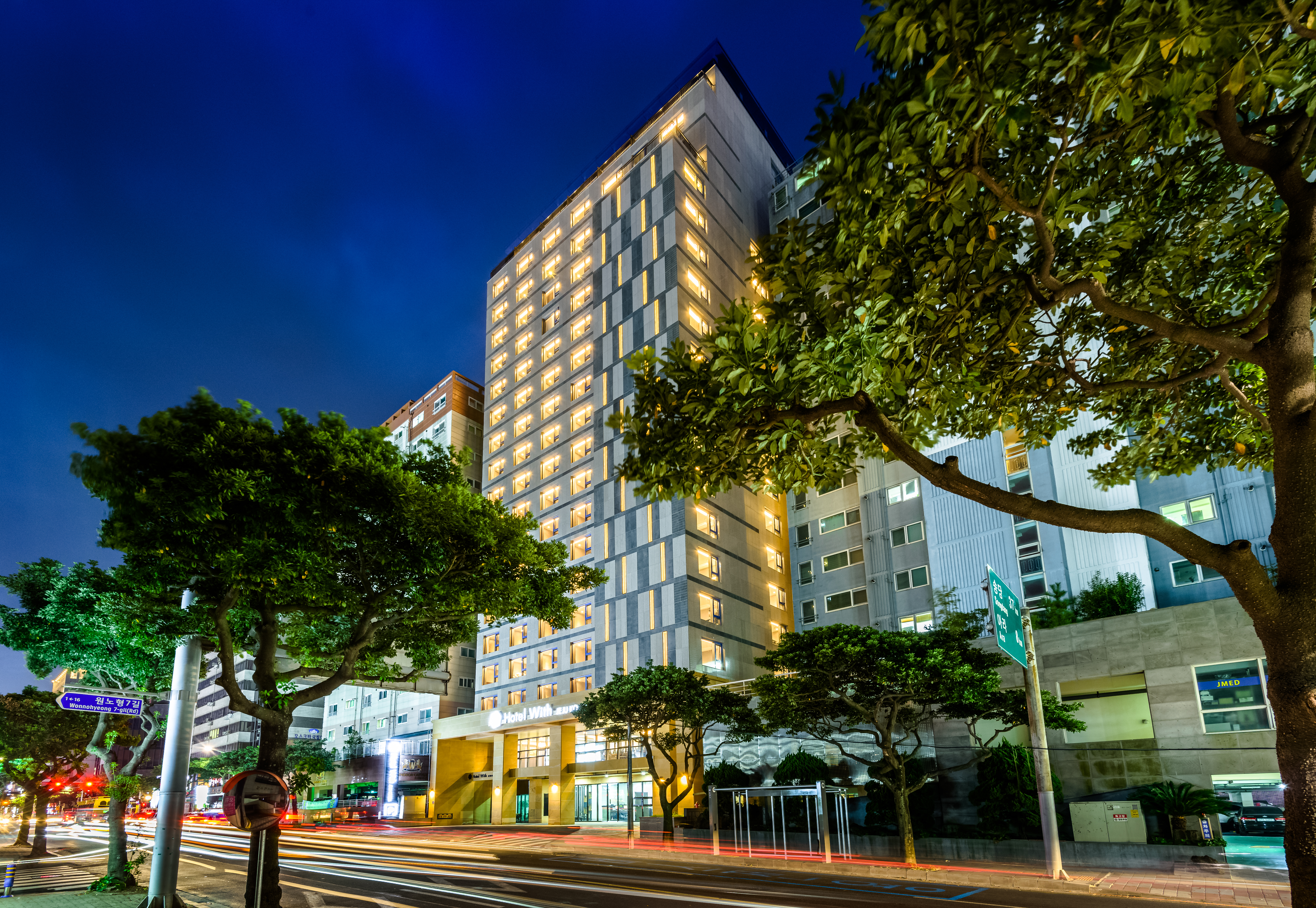 Hotel With Jeju