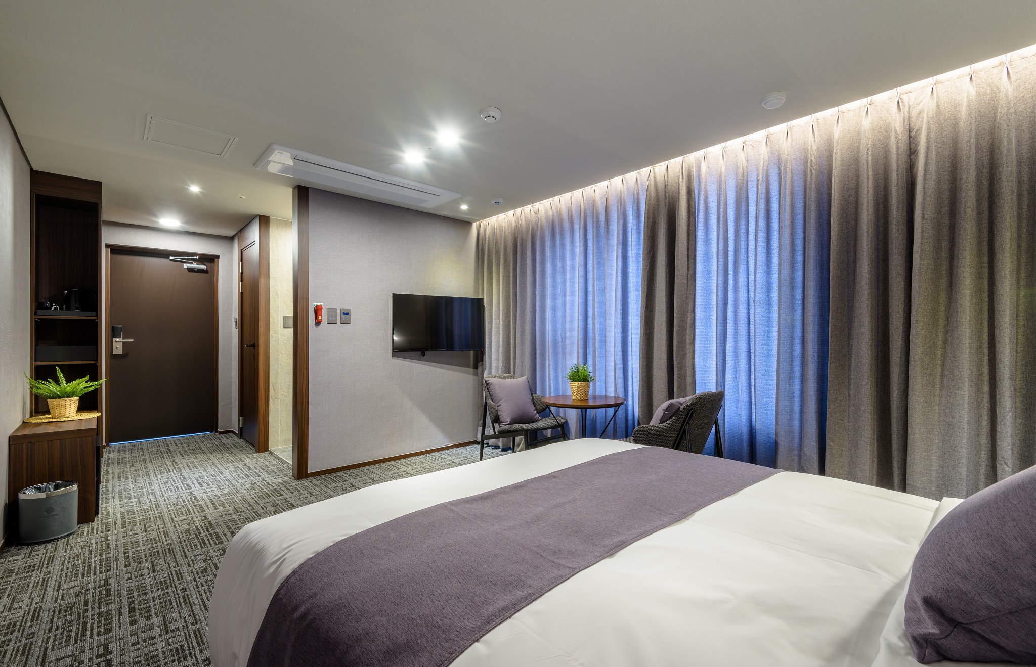 Hotel With Jeju