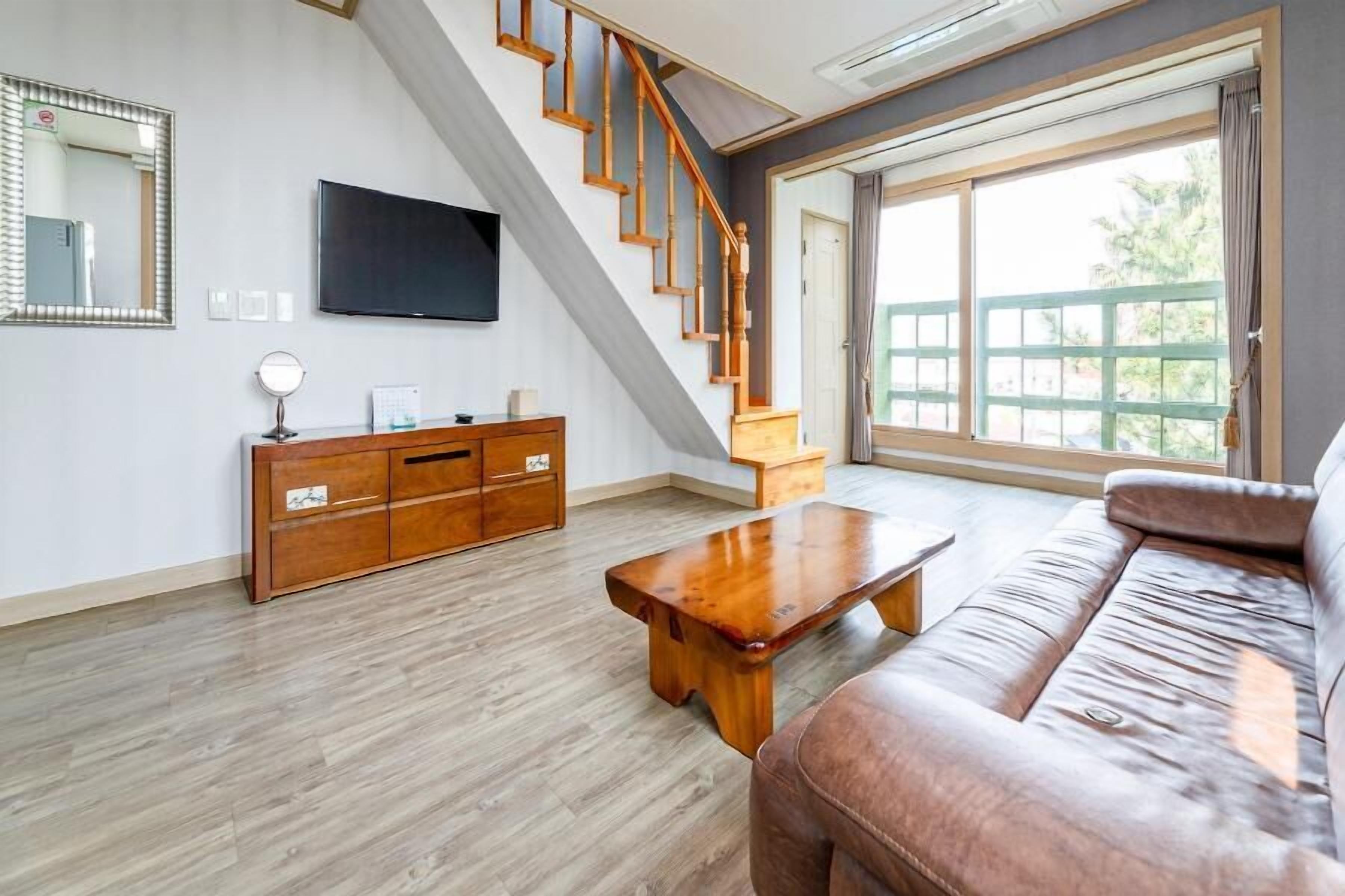 Jeju Badagreen Pension