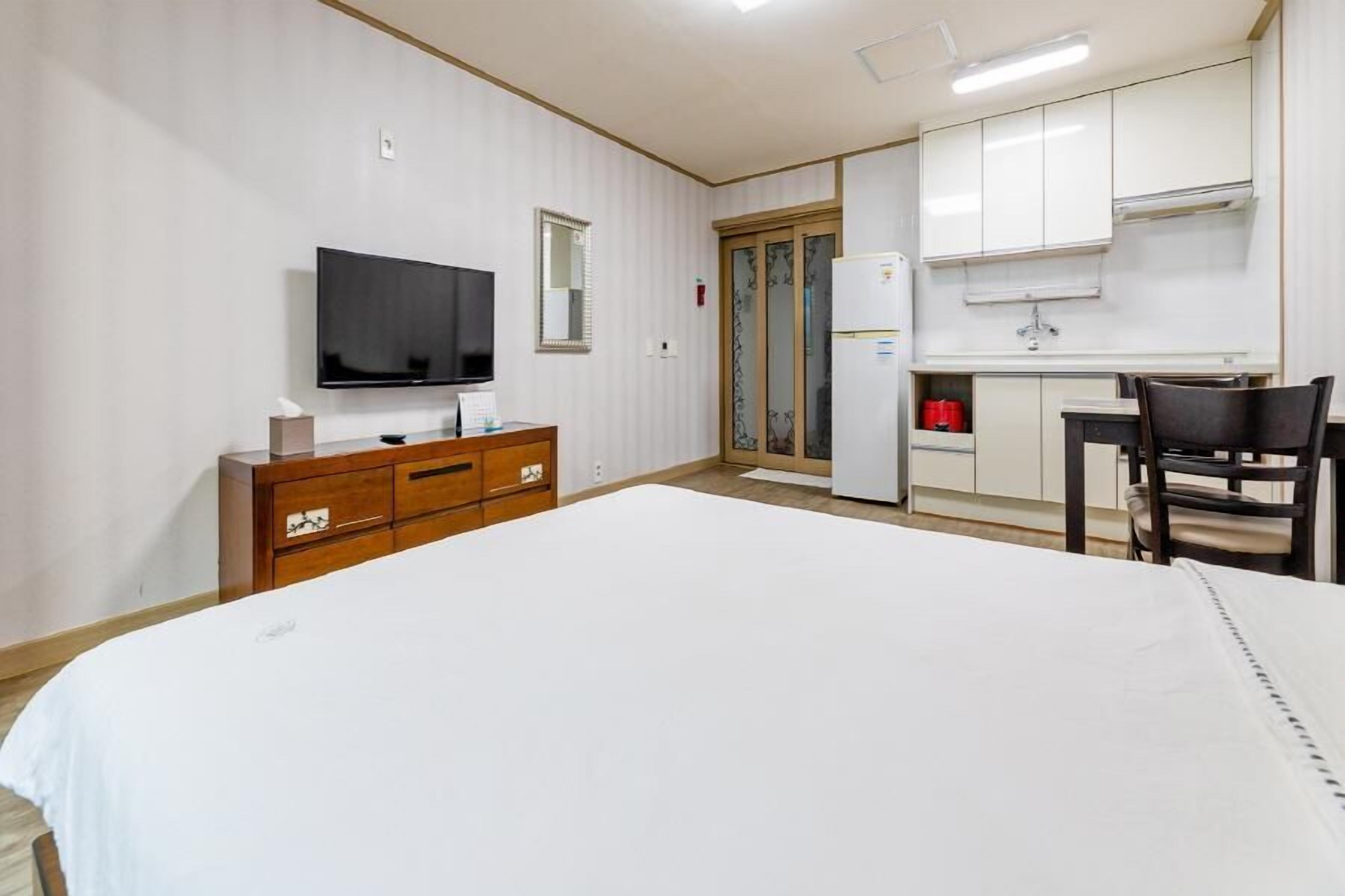 Jeju Badagreen Pension