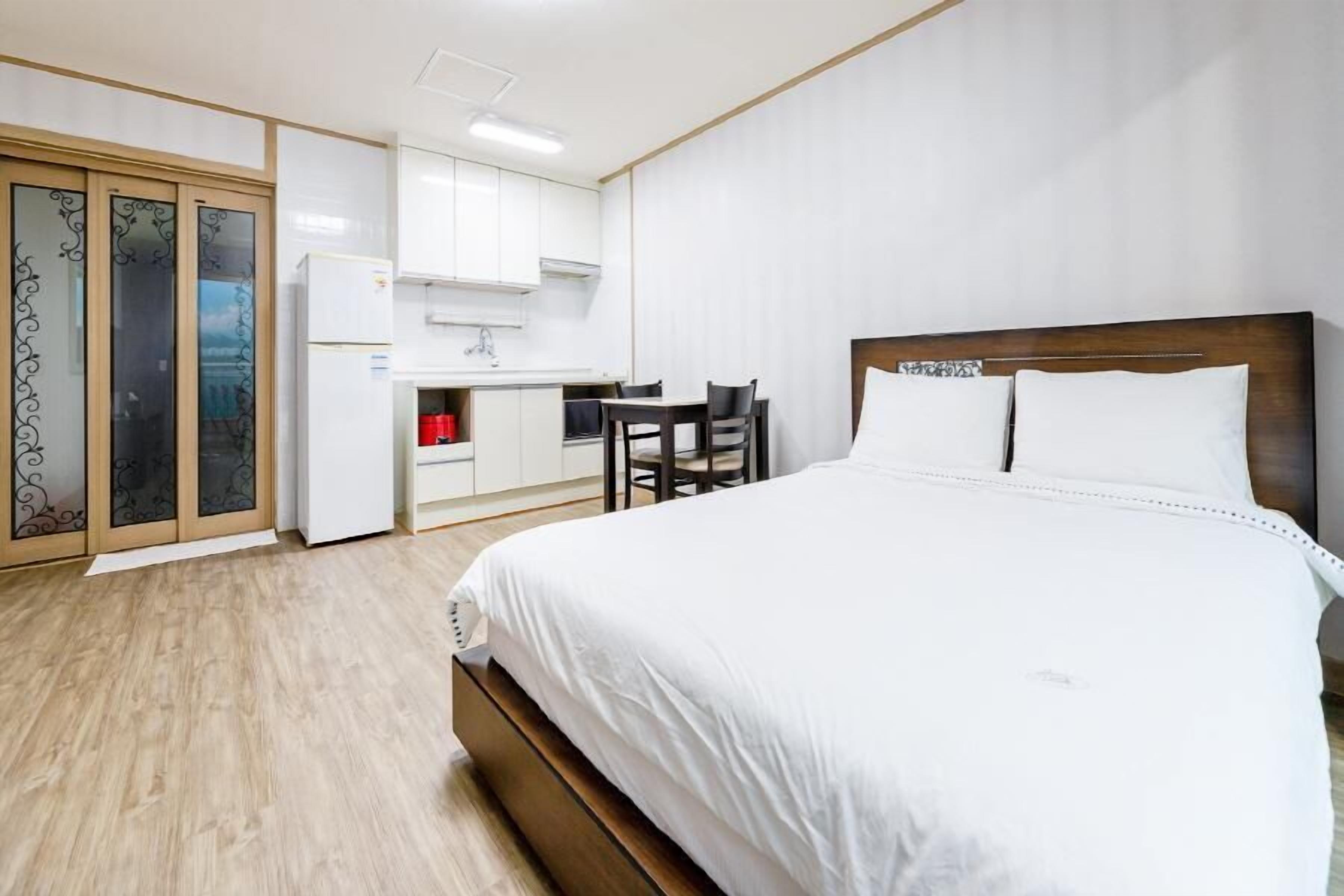 Jeju Badagreen Pension