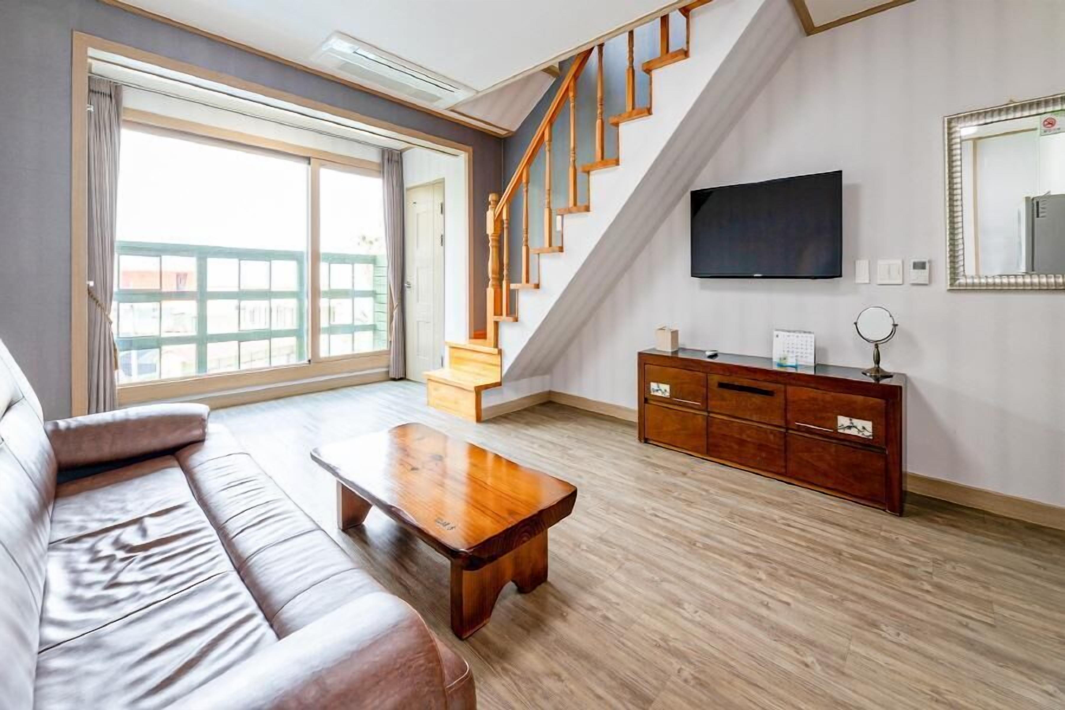 Jeju Badagreen Pension