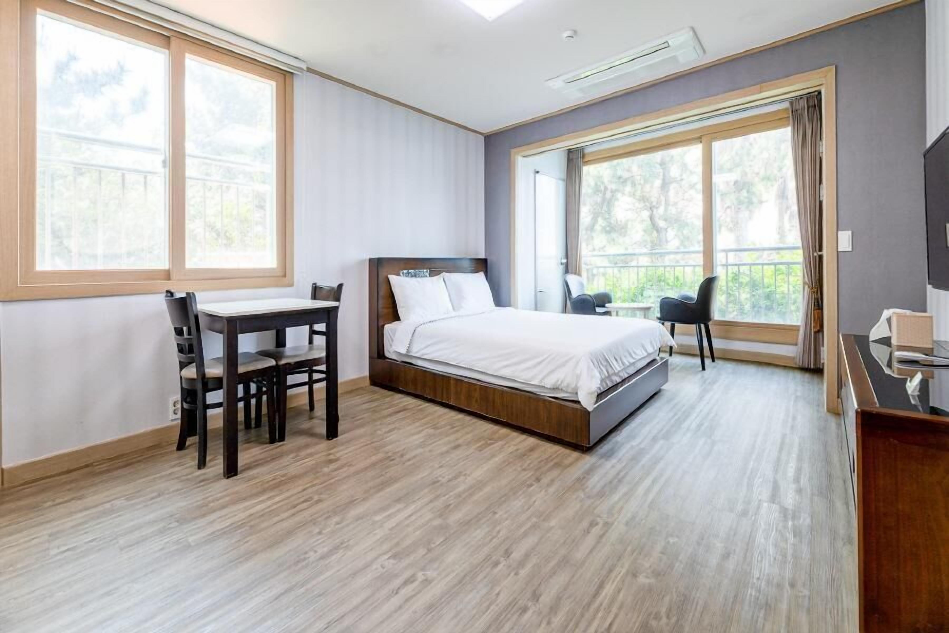 Jeju Badagreen Pension