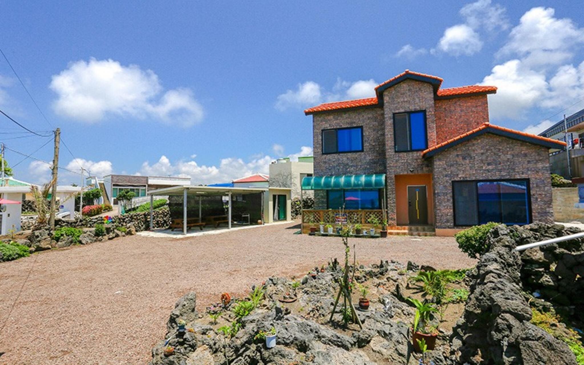 Jeju Badangnoeul Pension
