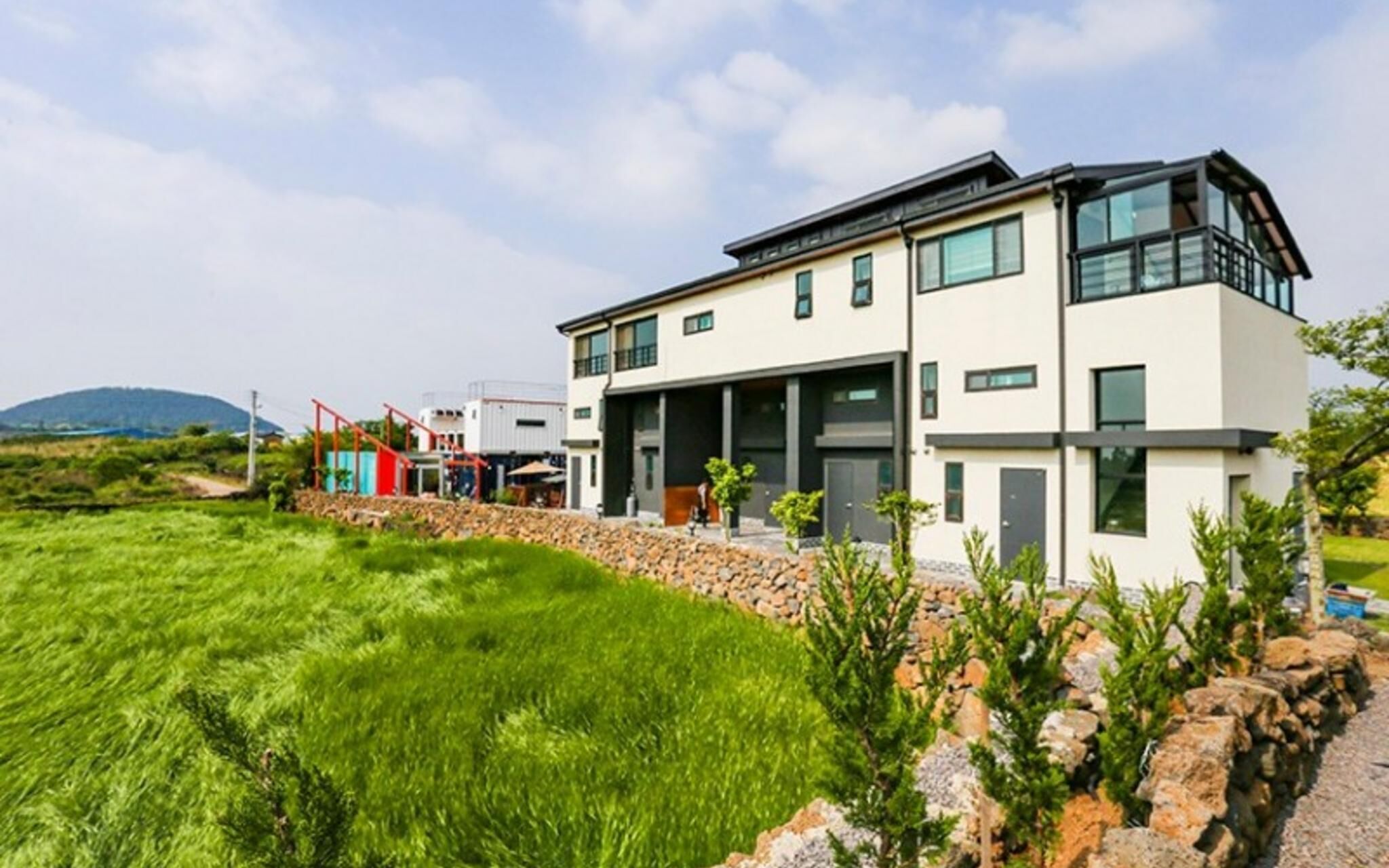 Jeju Bandi House Pension