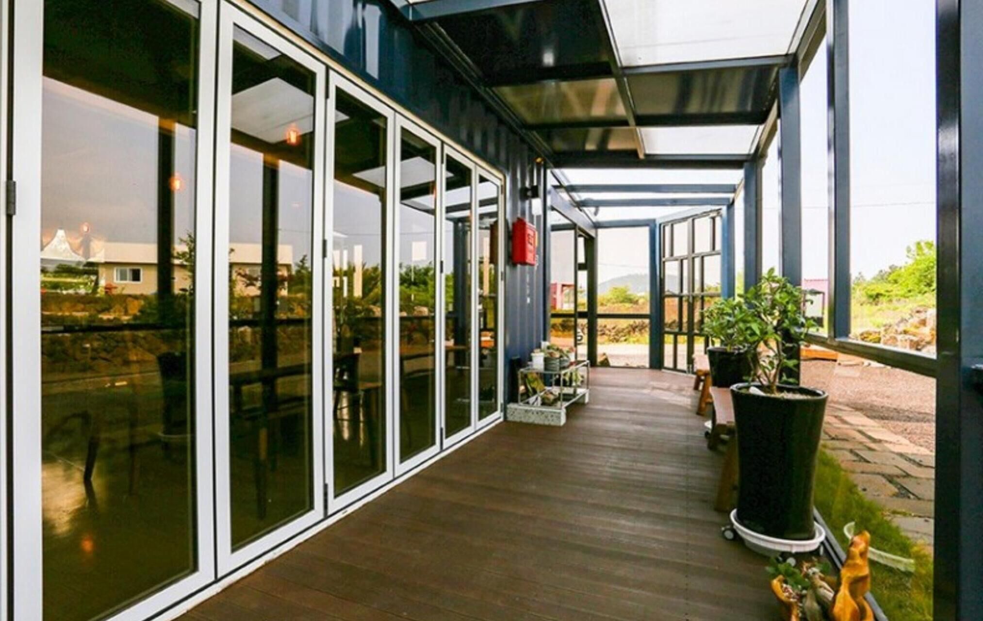 Jeju Bandi House Pension