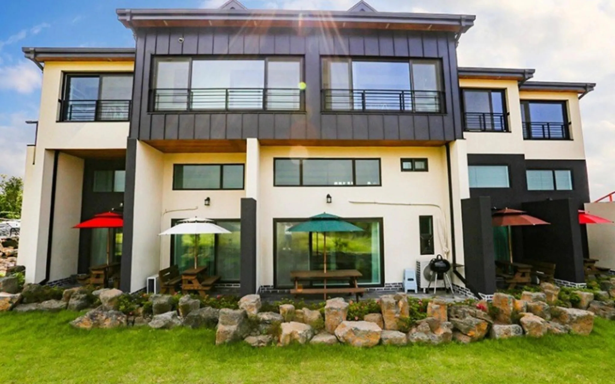 Jeju Bandi House Pension