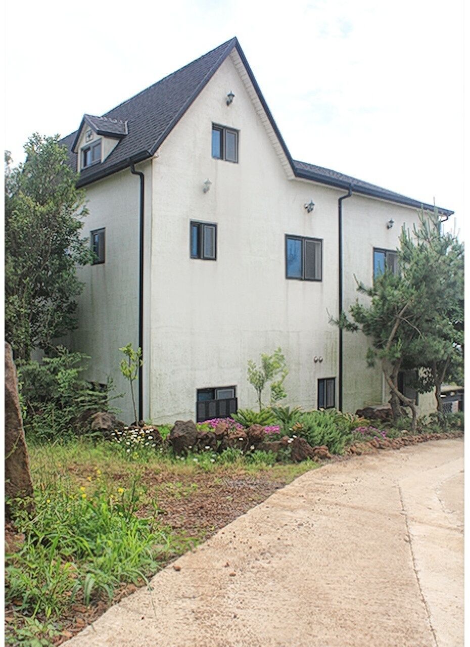 Jeju Baramuieondeok Guest House