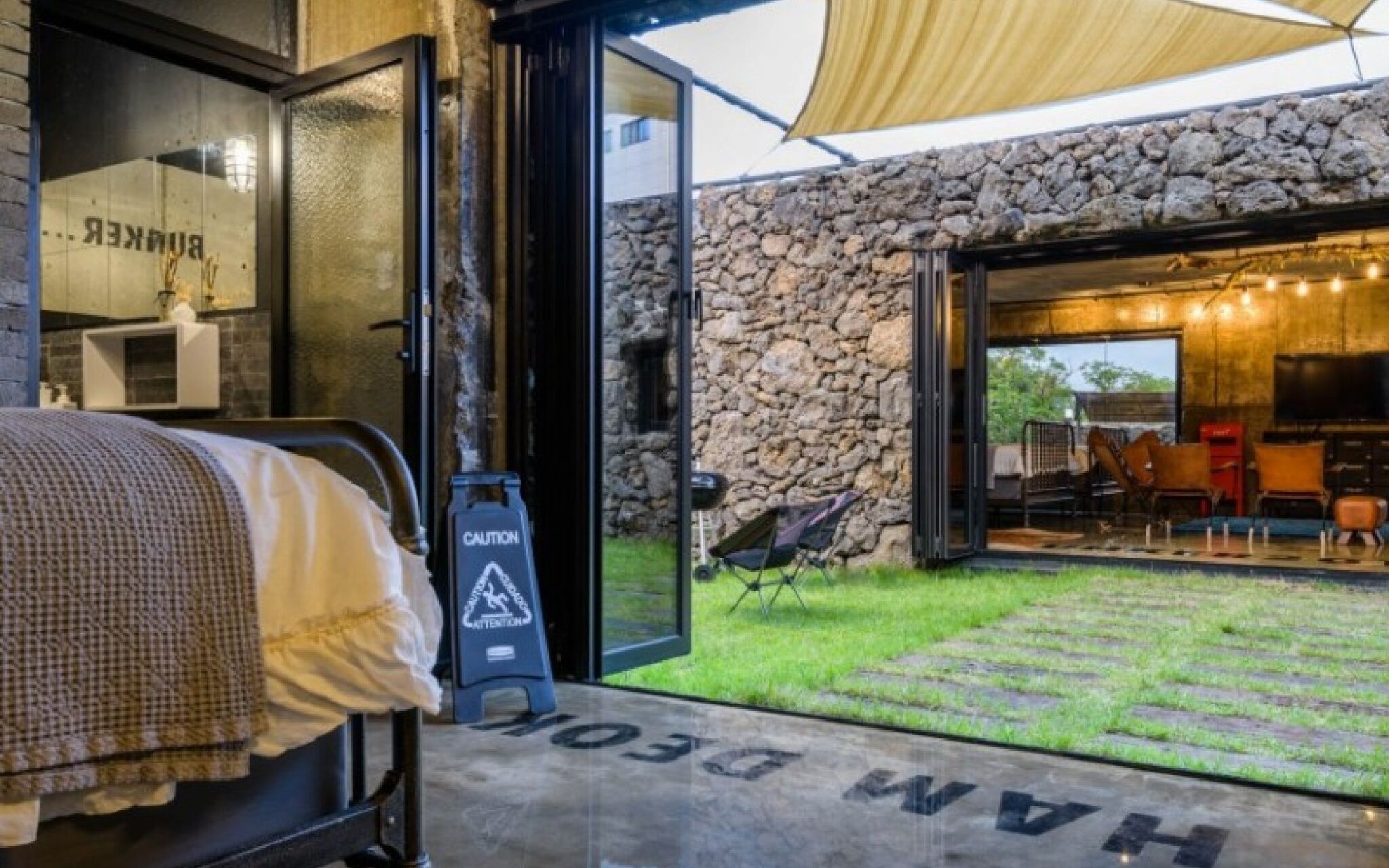 Jeju Bunker Pension