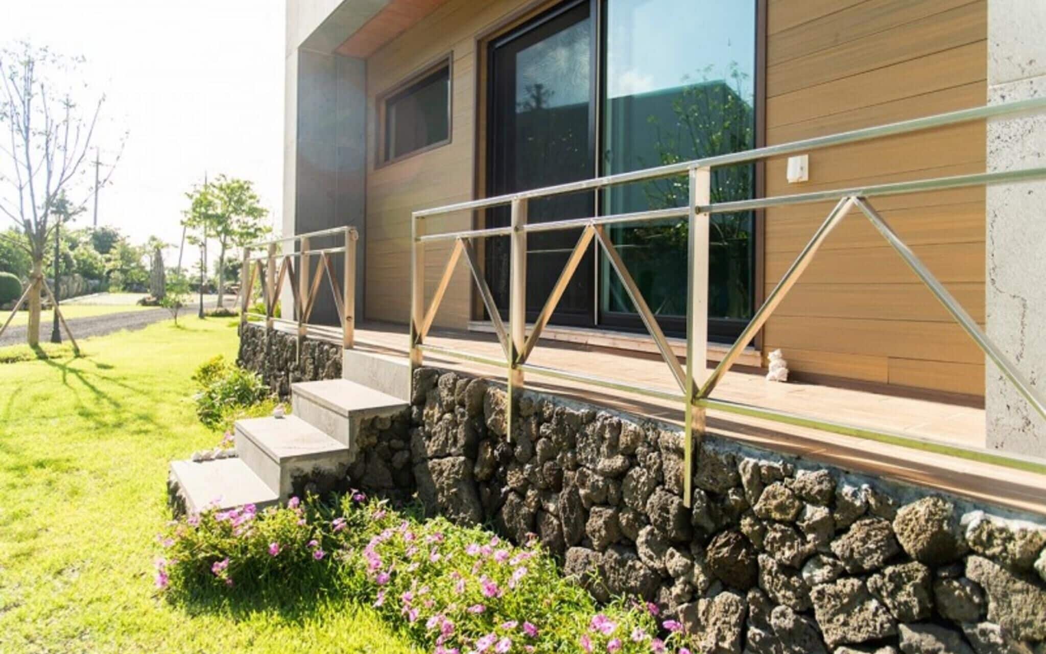 Jeju Camp Harris Spa Pension