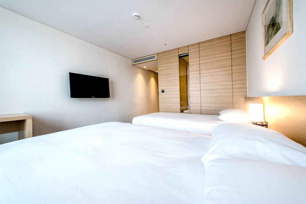 Jeju Central City Hotel