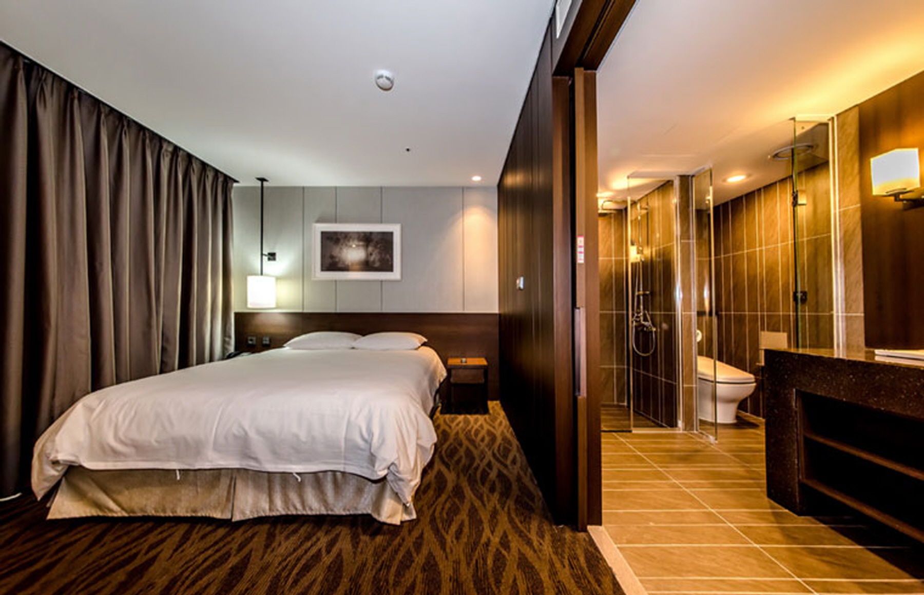 Jeju Central City Hotel