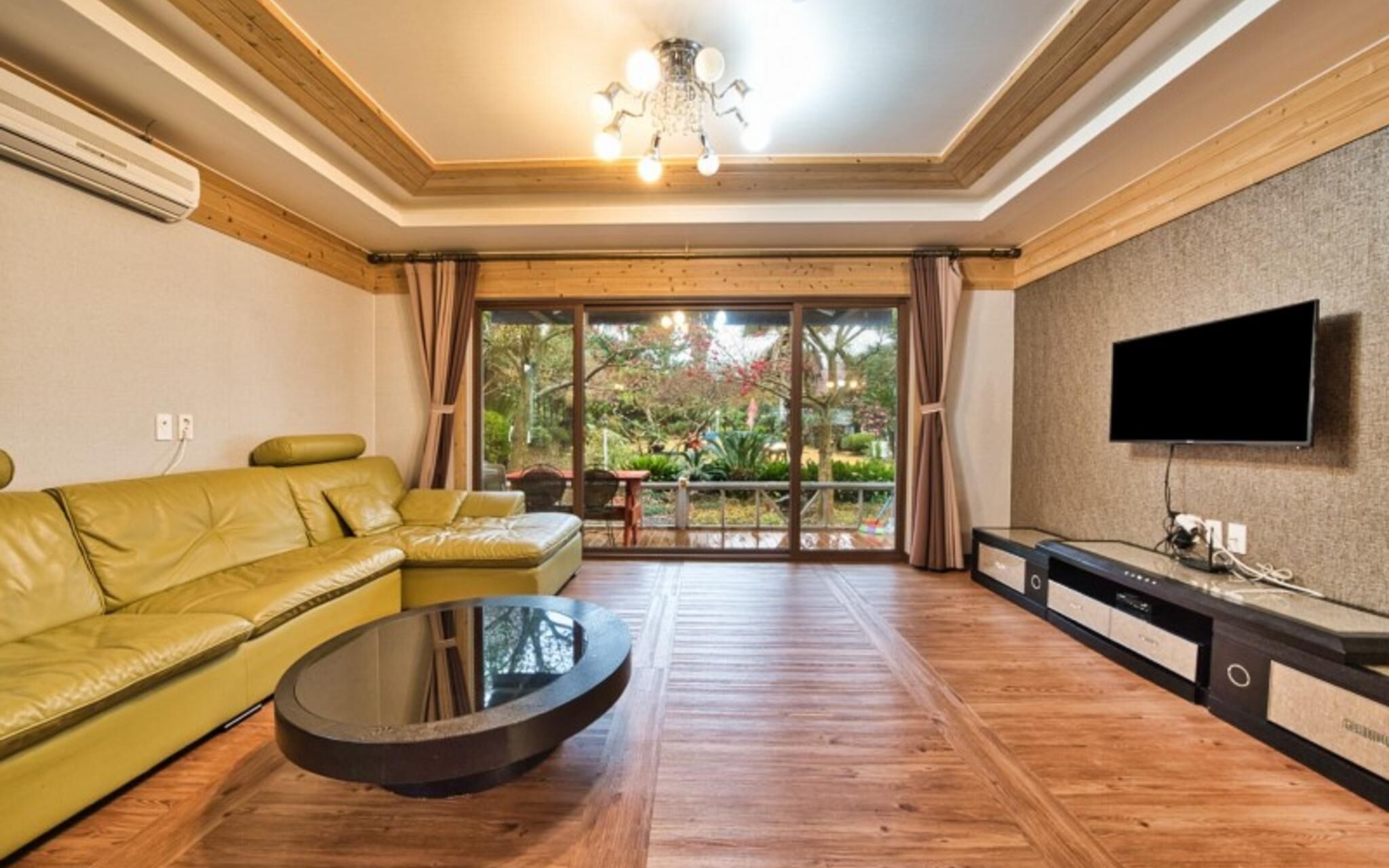Jeju Daeheul Chalet Pension