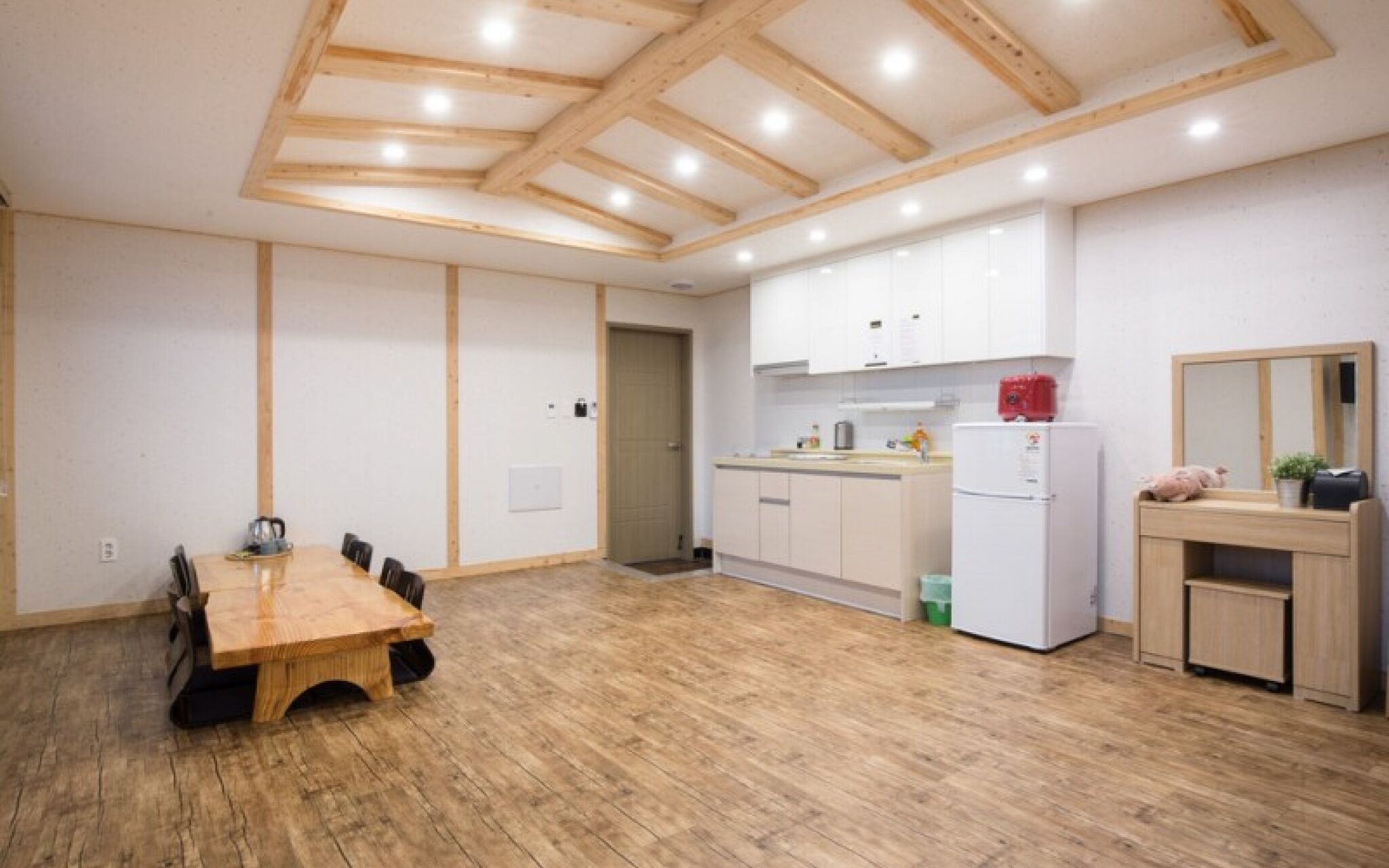 Jeju Flyjin House Pension