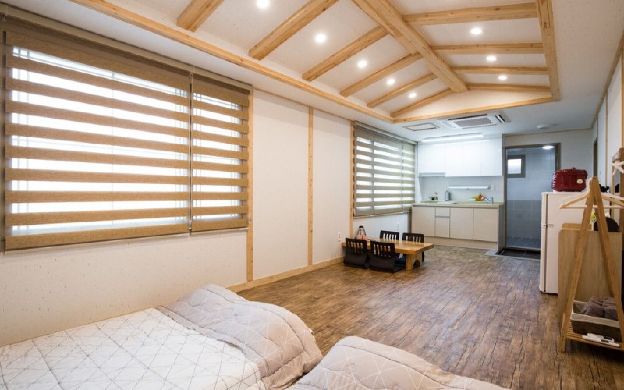 Jeju Flyjin House Pension