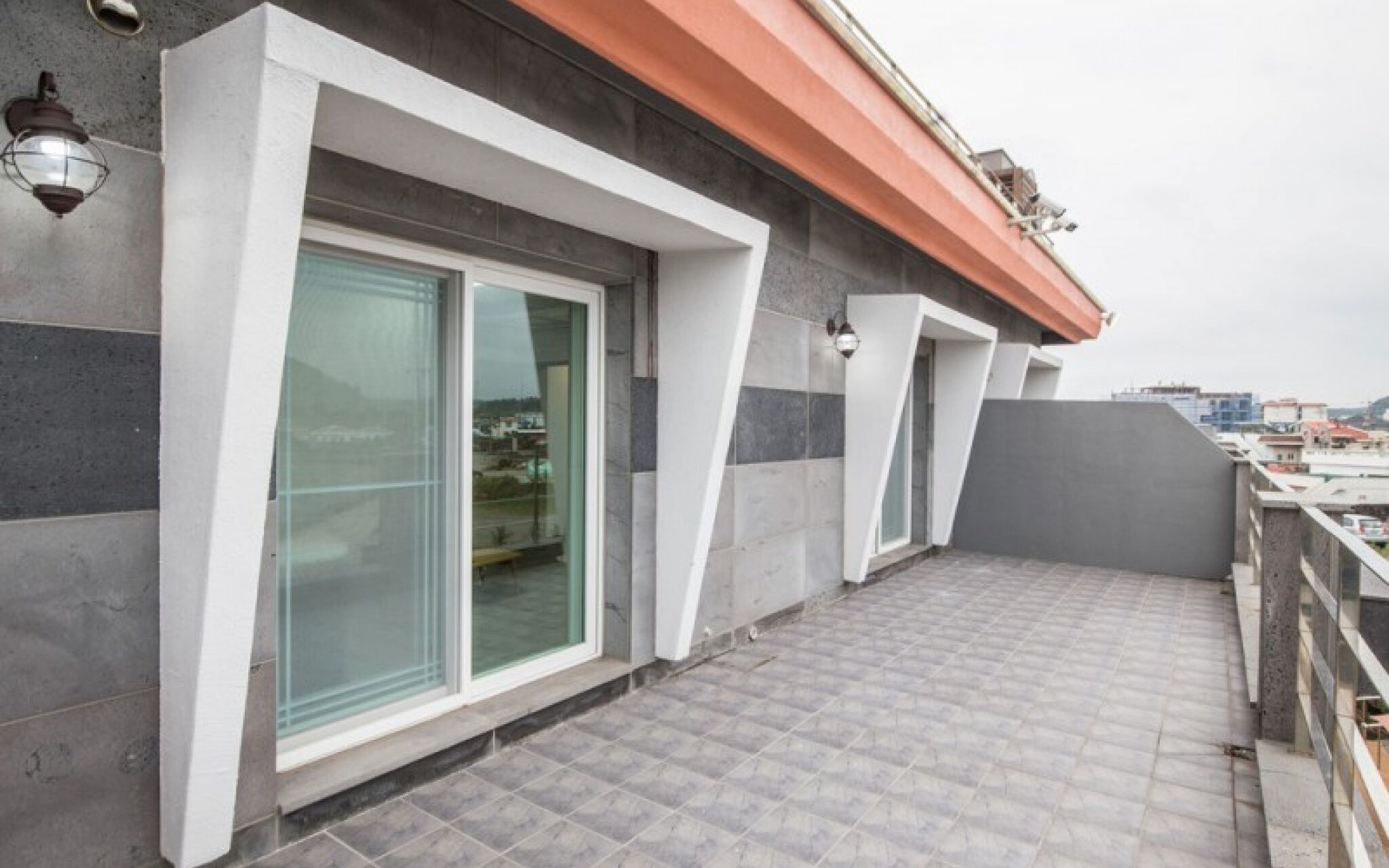 Jeju Flyjin House Pension