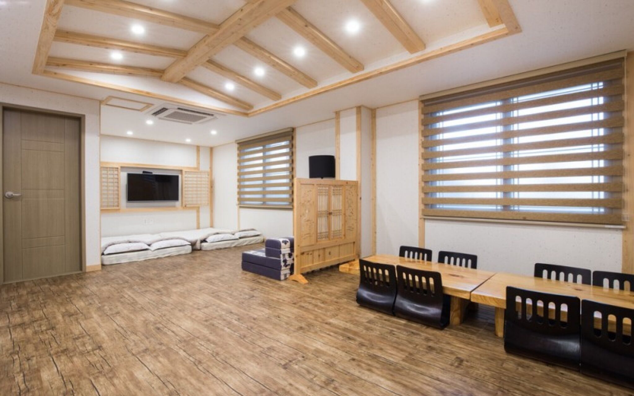 Jeju Flyjin House Pension