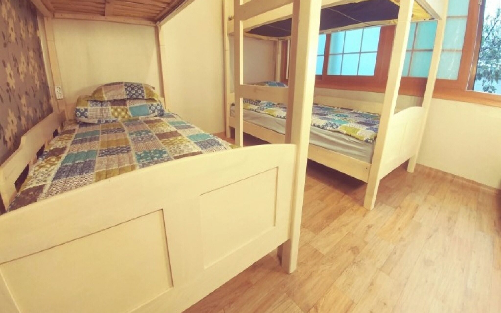Jeju Gonghanggeuncheo Guest House
