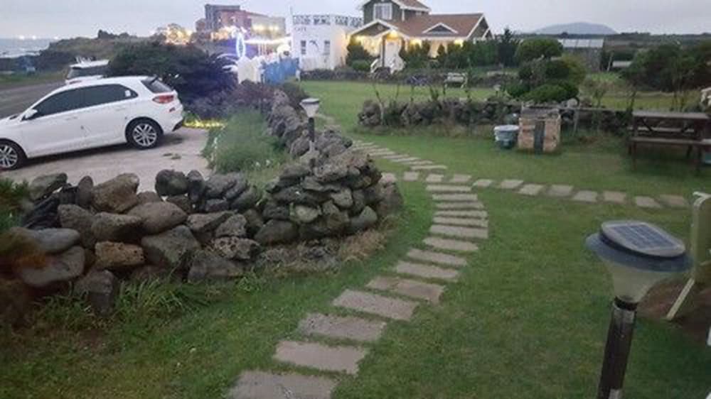 Jeju Grim Pension