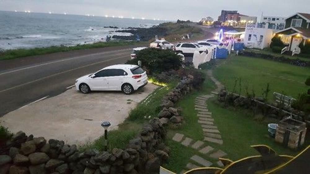 Jeju Grim Pension