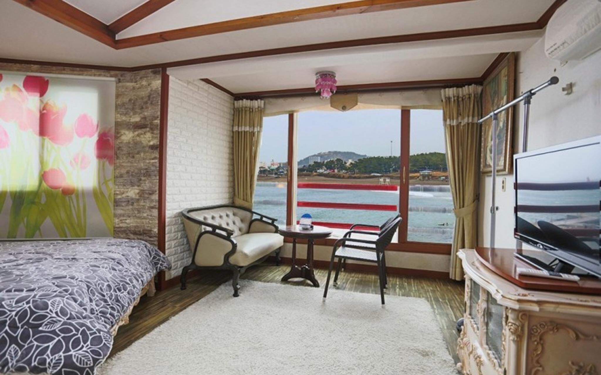 Jeju Iho Beach Pension